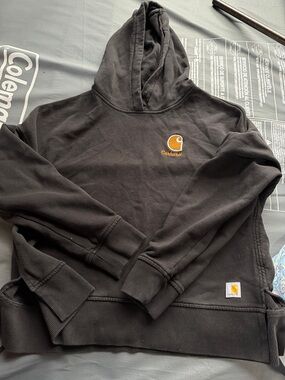 Carhartt Black Pullover Hoodie with Gold Emblem size large -Loose fit. Pre owned